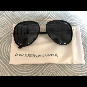 BNWOT Quay Australia sunglasses
